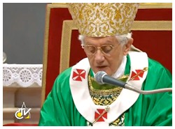 Đức Thánh Cha loan báo "Năm Đức Tin"