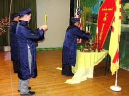 Vái lạy hay không vái lạy bài vị tổ tiên trong nhà thờ