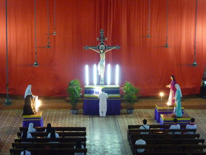 Ngắm mười lăm sự thương khó tại miền Trung, Giáo phận Vinh