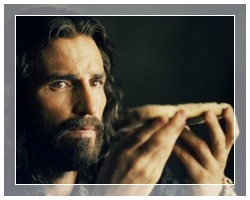 Thứ Năm Tuần Thánh: YÊU CHO ĐẾN CÙNG