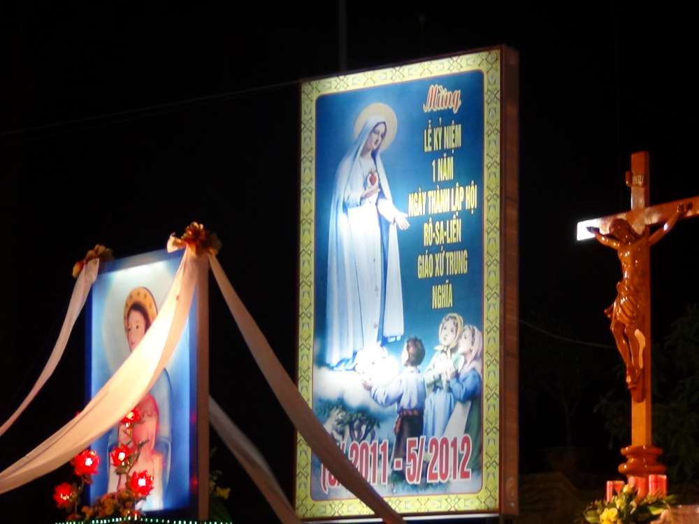 Vui Tháng Hoa & Mừng Đại hội giáo họ Trị Sở