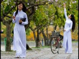 Một học trò có nhiều thầy cô 2