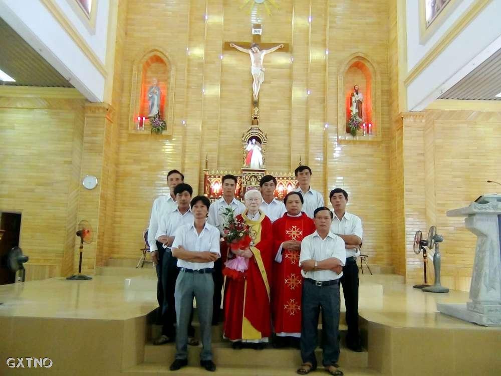 Giáo họ Trị Sở - Giáo xứ Trung Nghĩa mừng lễ thánh Phê-rô Bổn mạng