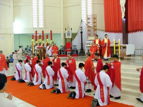 Thông báo Thánh lễ truyền chức và danh sách các tiến chức phó tế