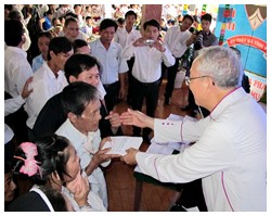 Đức Cha Phaolô kỷ niệm 40 năm linh mục: 40 năm đồng cảm, liên đới và yêu thương