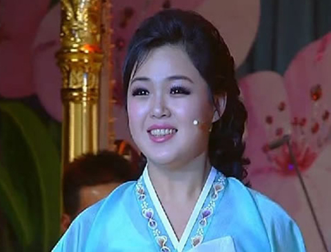 Từ ca sĩ vô danh đến đệ nhất phu nhân