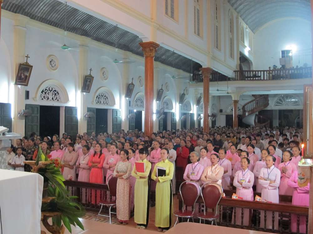 Giáo họ Trung Cự tổng kết tuần làm phúc: Niềm vui nhân ba