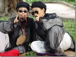 Hai thầy bói sắp rụng răng