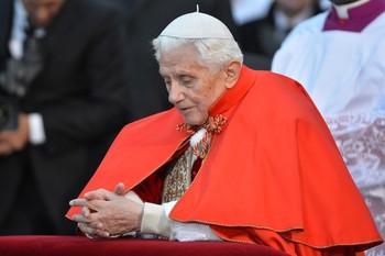 Đức Mẹ vô nhiệm nguyên tội vì đặc ân của Thiên Chúa