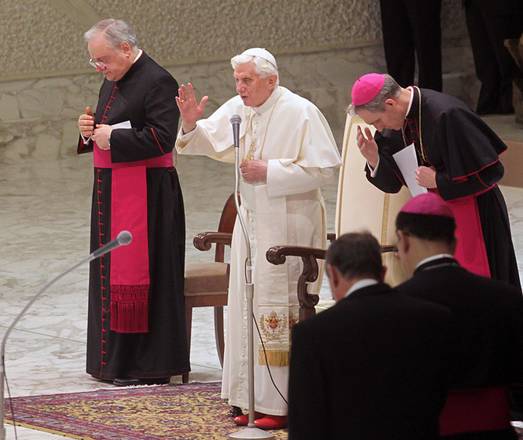 Tin là ra khỏi chính mình để bước vào sự hiệp thông với Thiên Chúa