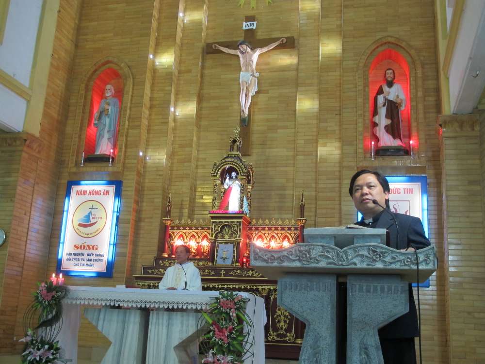 Thánh lễ tạ ơn của tân linh mục Phanxico Xavie Phan Văn Quyền và chuyến thăm của cha Jos Nguyễn Văn Thêm