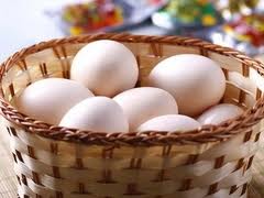 Trứng gà công nghiệp an toàn hơn không