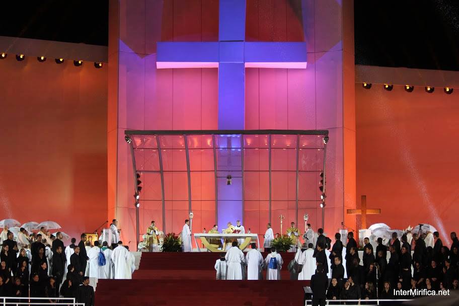 Đại hội giới trẻ bước sang ngày thứ 3 - chuyến viếng thăm Brasil của Đức Thánh Cha Phanxicô