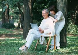 Giới răn thứ tư Thảo kính cha mẹ. Sống đạo hiếu theo người Á Đông