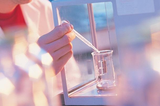 Các Giám mục Pháp phê bình luật cho phép thử nghiệm trên các phôi thai người