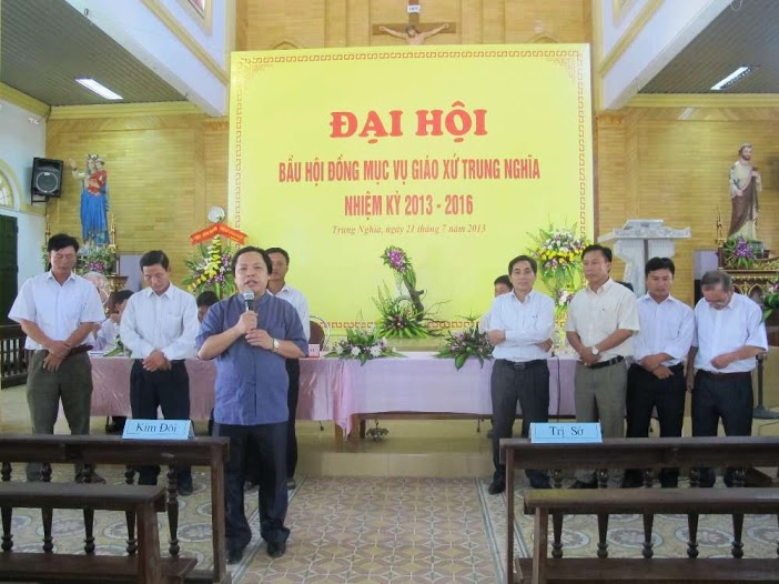 Quyết định của cha quản xứ về việc phân công nhiệm vụ cho các vị Tân HĐMVGX và Tân ban giới trẻ giáo xứ