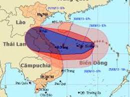 Bão số 10 đổ bộ vào Hà Tĩnh - Quảng Trị