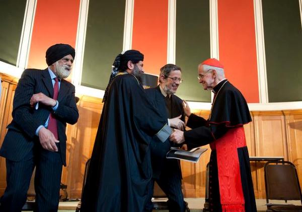 Đối thoại liên tôn và Huấn quyền