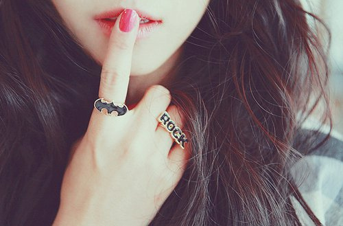 Hai mặt của sự im lặng