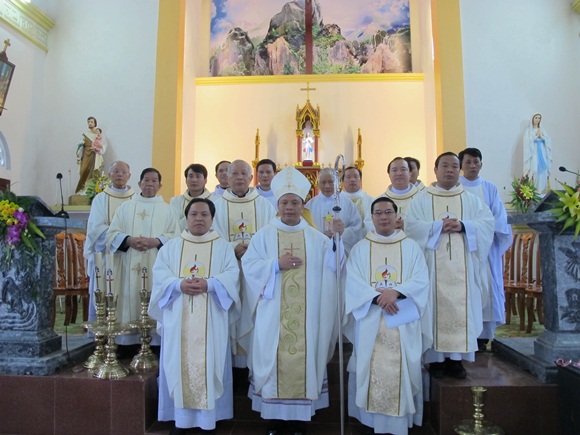 Giáo họ Hoàng Yên (xứ Chân Thành): niềm vui tạ ơn ngày khánh thành công trình Nhà Chúa