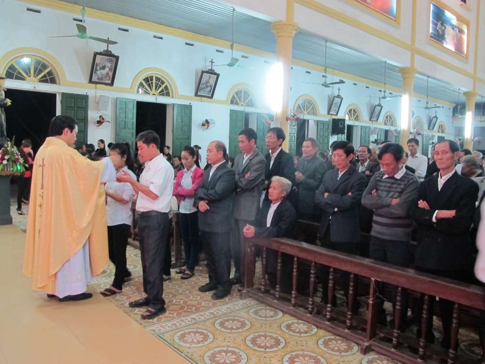 Gia trưởng giáo họ Trung Nghĩa mừng lễ thánh Phan-xi-cô Quan thầy