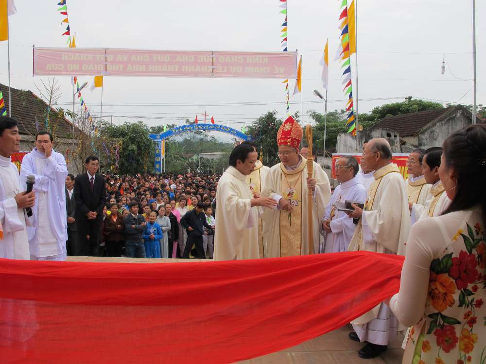 Lễ khánh thành nhà thờ họ Cừa: Niềm vui miền sơn cước
