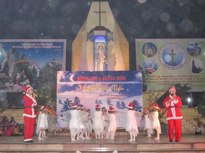 VIDEO và HÌNH ẢNH Đêm văn nghệ "Tiếng Hát Thiên Thần"