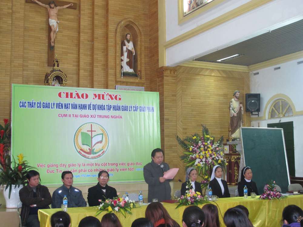 Nhật ký tập huấn giáo lý giáo phận Cụm II tại giáo xứ Trung Nghĩa năm 2014