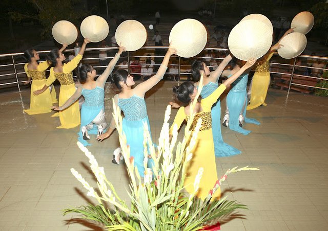 Nội san Lửa mến tháng 2 năm 2014