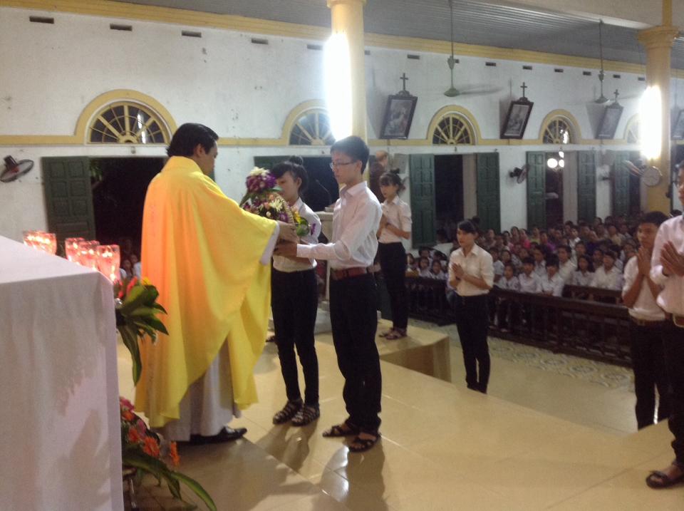 Lễ vật lòng thành con dâng cha