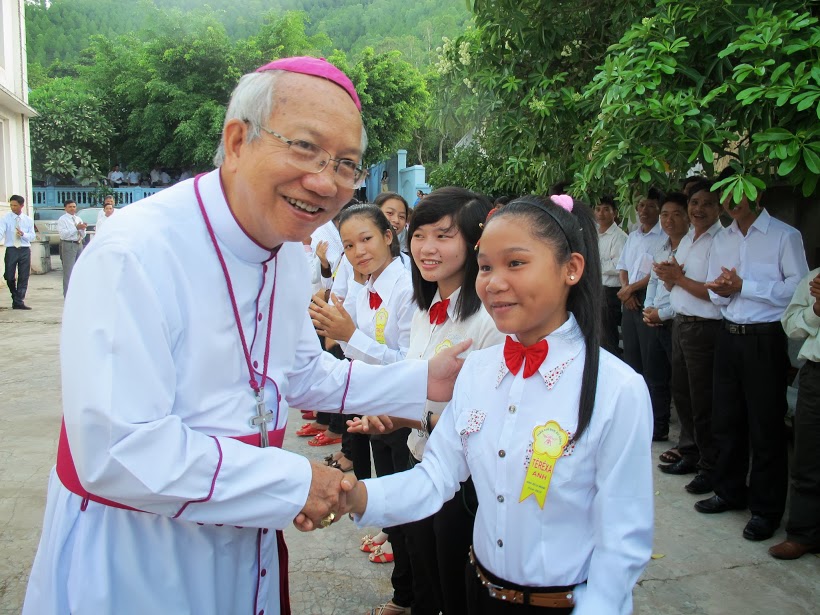 Tính cộng đoàn trong Tuần Chầu Lượt ở các Giáo phận Miền Bắc