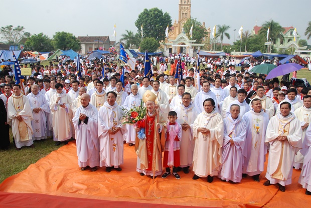 Liên đoàn TNTT JP II Giáo phận Vinh: Mừng Bổn mạng và ra mắt hai Hiệp đoàn đầu tiên