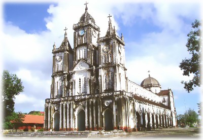 Linh Mục Đoàn Giáo Phận Vinh – Bế Mạc Tĩnh Tâm Năm 2016